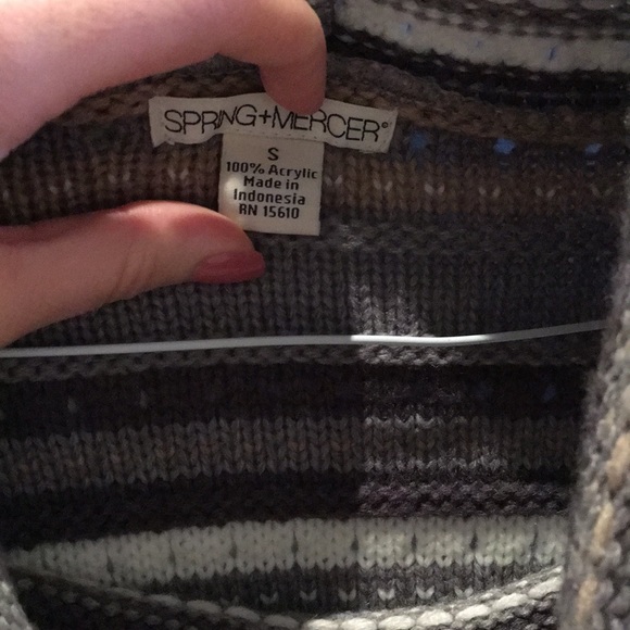 Three quarter scoop neck sweater! - Picture 4 of 4